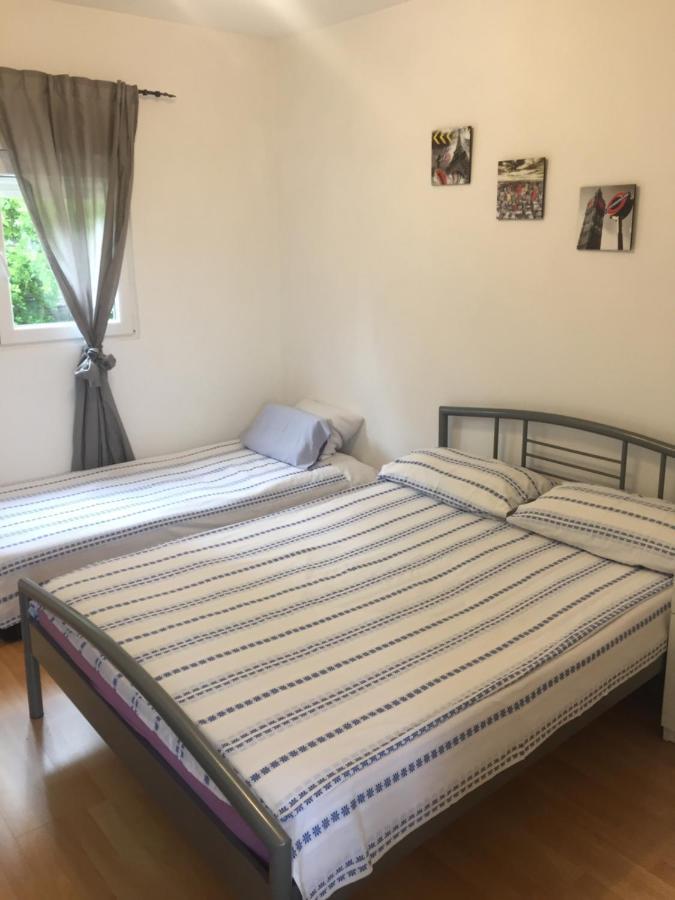 Apartman Lili 采蒂涅 外观 照片