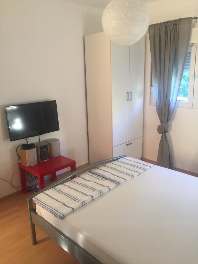 Apartman Lili 采蒂涅 外观 照片