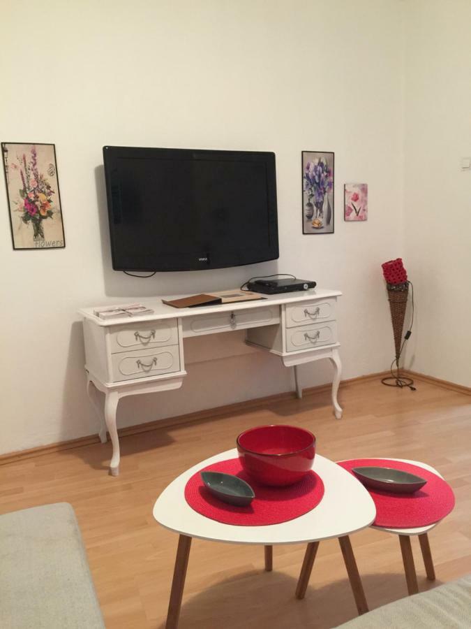 Apartman Lili 采蒂涅 外观 照片